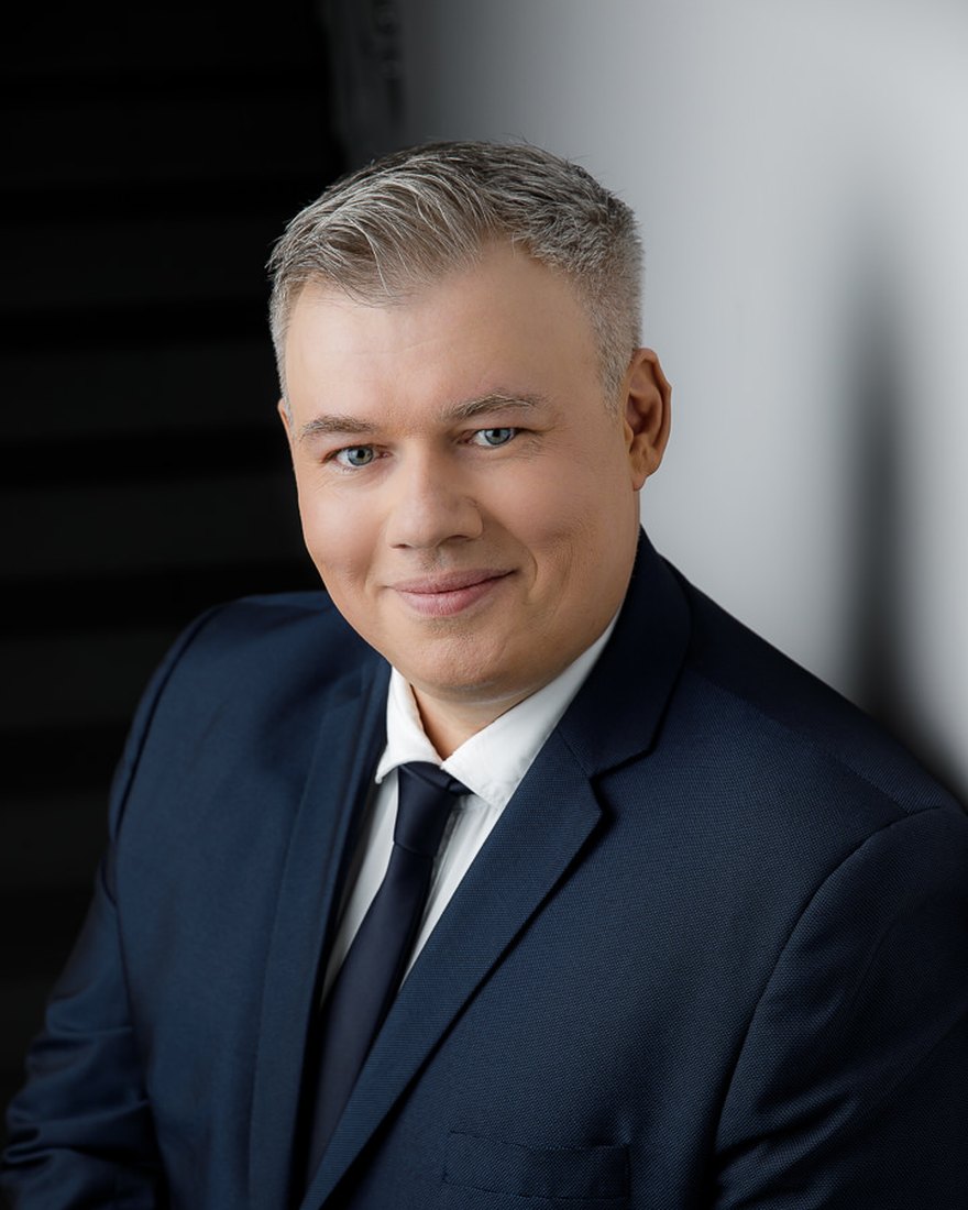 Piotr Kwiatkowski — zewnętrzny dyrektor finansowy